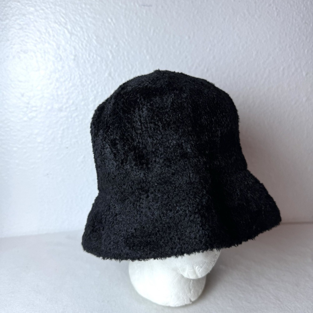 Gap Black Bucket Hat Rayon Olefin Nylon Fuzzy Winter Y2K Dark Academia S/M